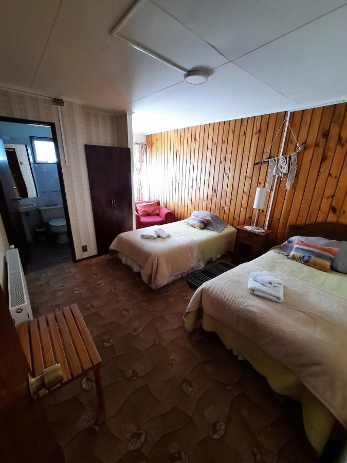 Hostal Los Pinos Puerto Natales Eksteriør billede