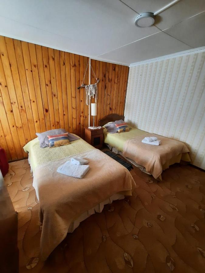 Hostal Los Pinos Puerto Natales Eksteriør billede