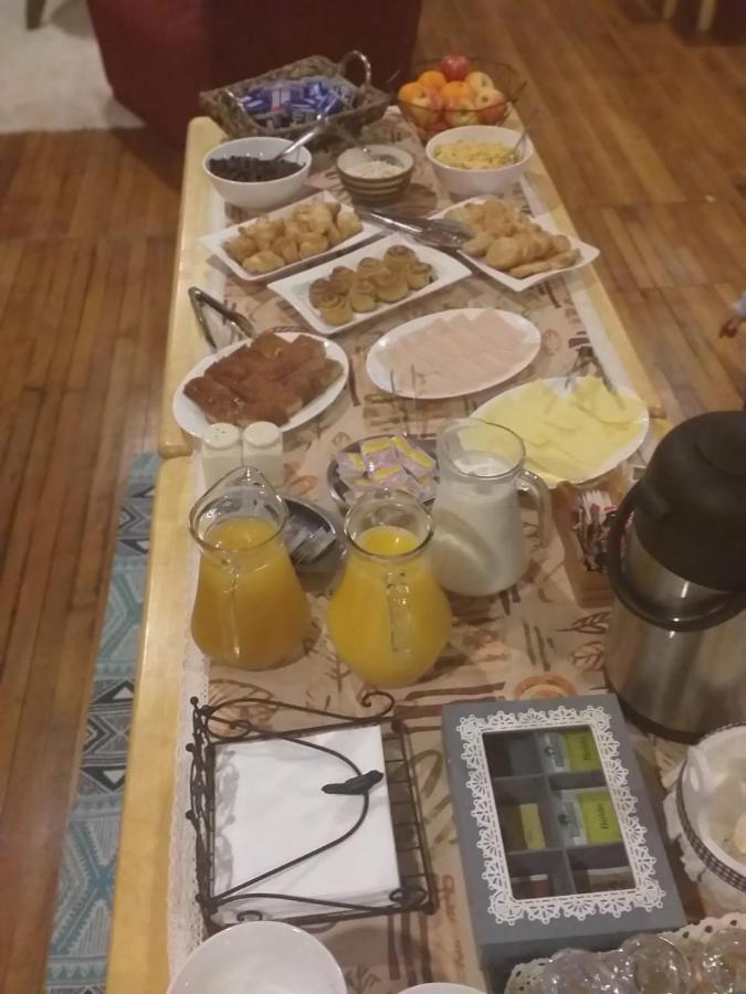 Hostal Los Pinos Puerto Natales Eksteriør billede